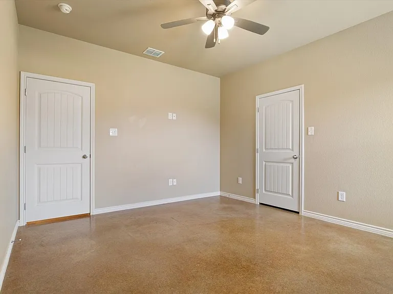 1101 College Ave — Photo 13