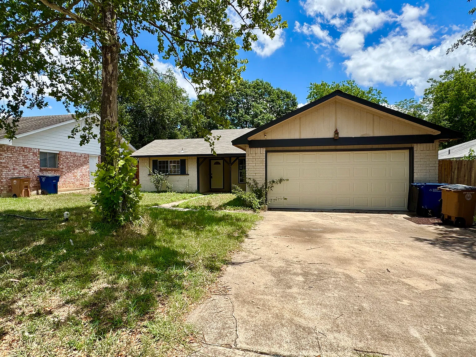 3 bed, 1212 sqft, $2,100 — Photo 1