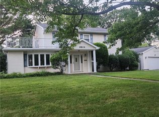 9804 Broad St, Bethesda, MD 20814