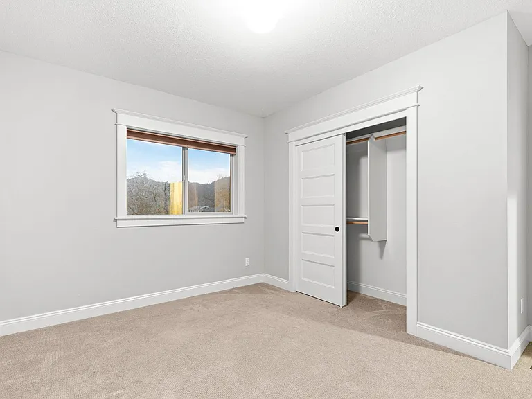 7676 N Decatur St #A — Photo 16