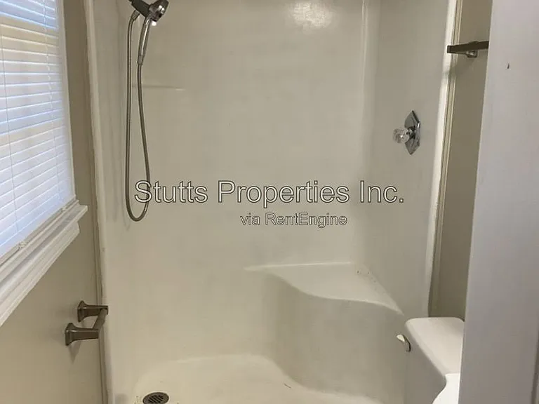 801 Louise Ave — Photo 11