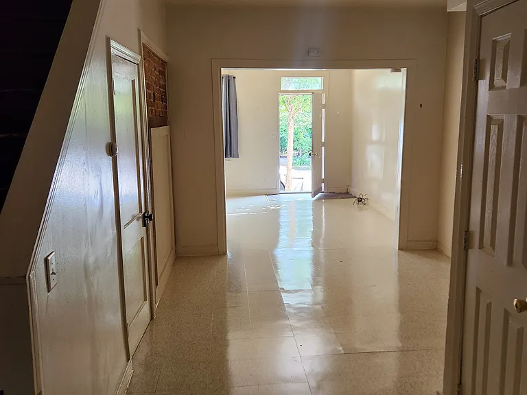 140 S Penn St — Photo 14