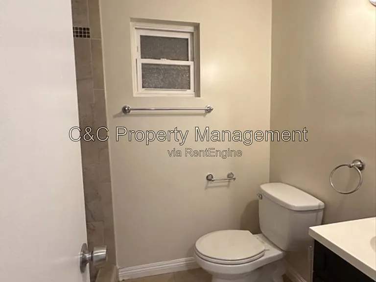 15433 Ector St — Photo 10