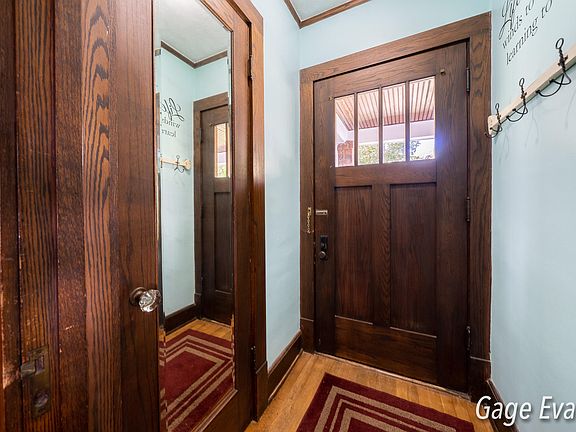 5th image of 24 Richards Ave NW