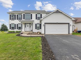 924 Water Stone Way, Malta, IL 60150