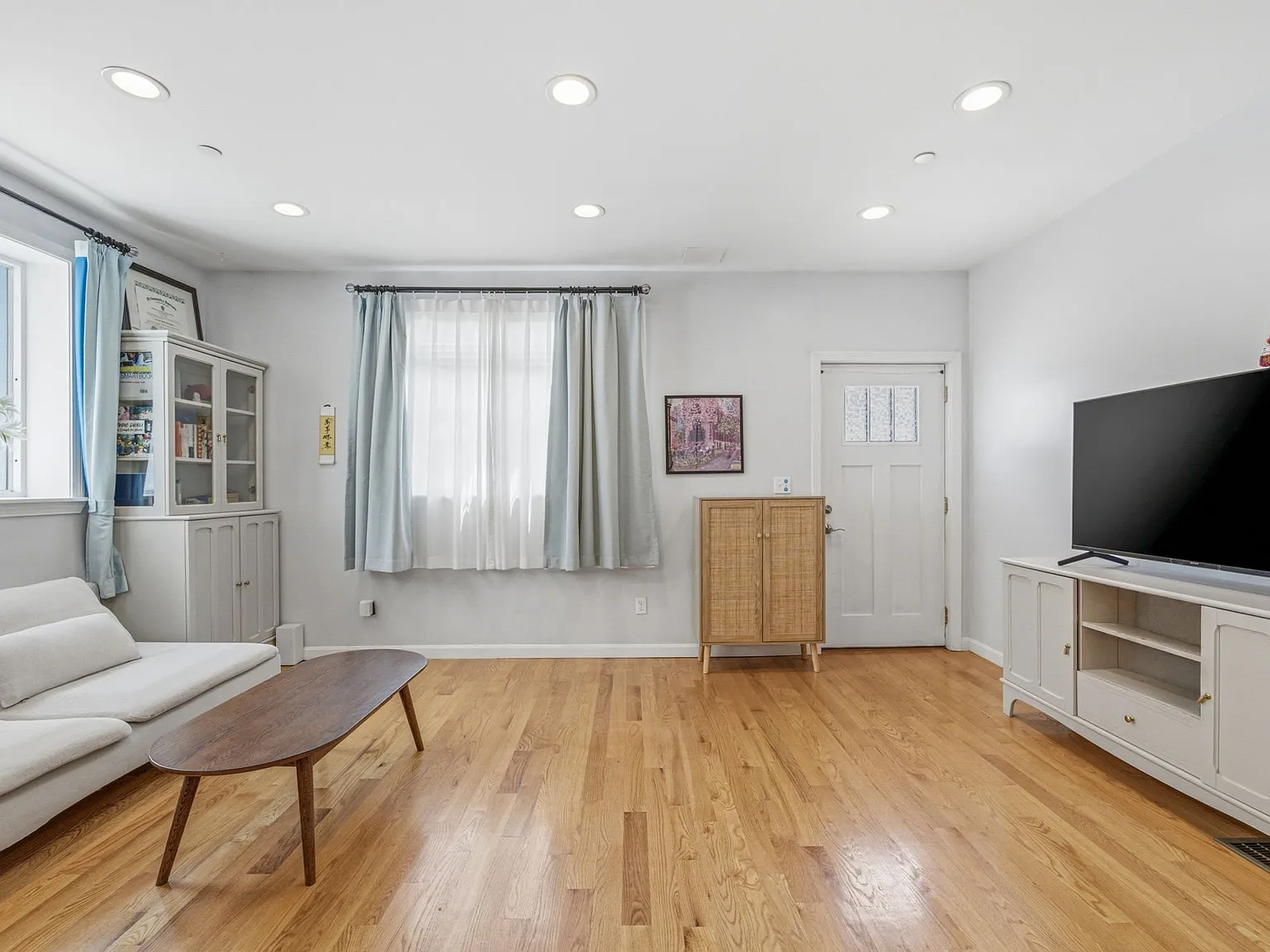 1 bed, 660 sqft, $2,500 — Photo 1