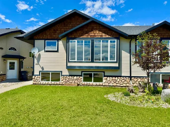881 S Kettles St, Pincher Creek, AB T0K 1W0