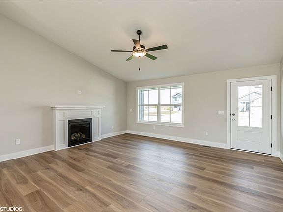 2nd image of 221 13th St NW