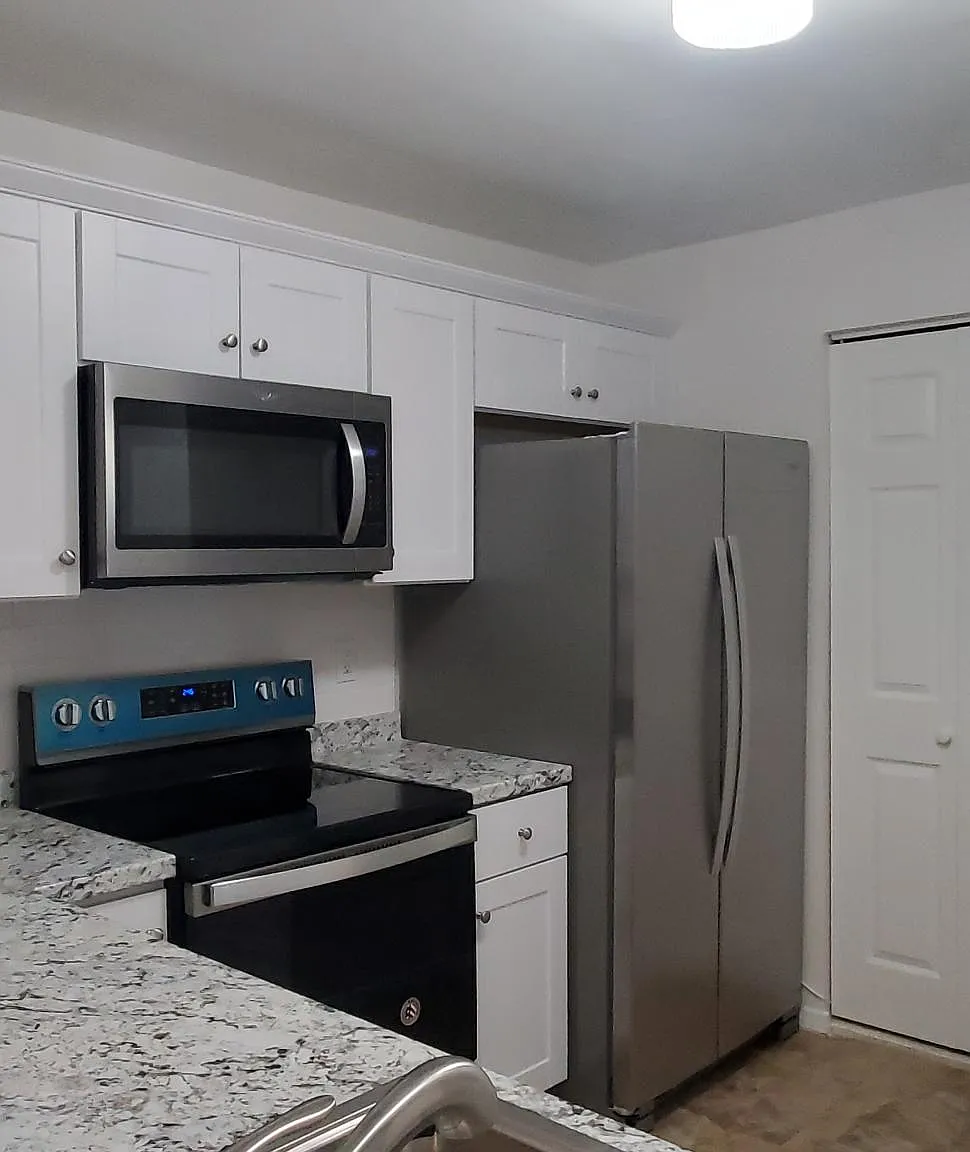 2 bed, 806 sqft, $2,150 — Photo 4