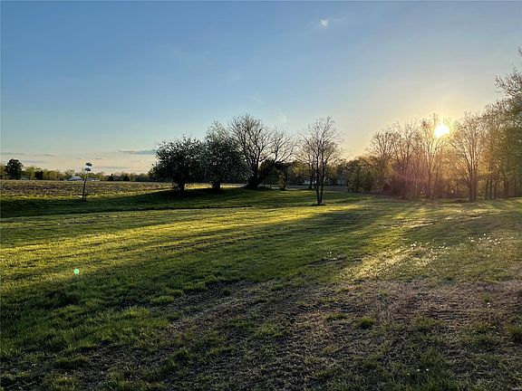 5th image of 9019 Lake Shore Ln