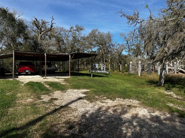 218 Shady Oaks Hbr, Alvin, TX 77511