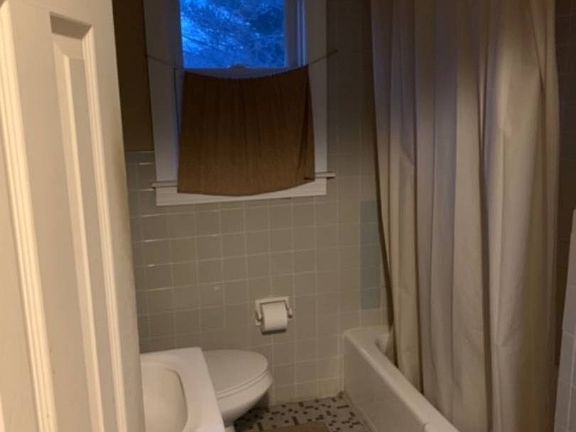 5th image of 176 Prospect Ave