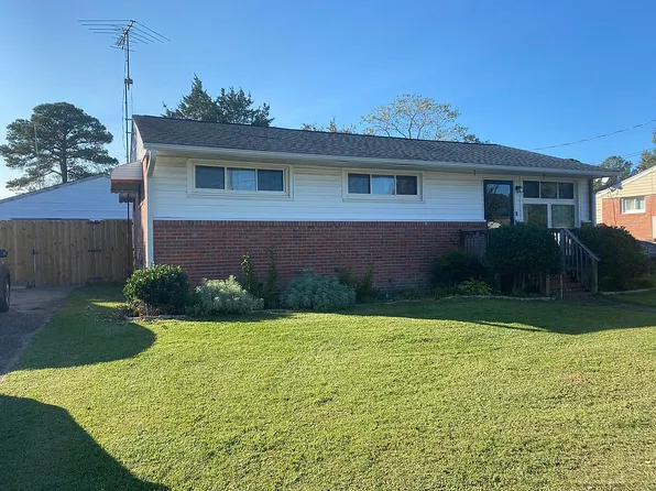 1046 Stanley Rd, Portsmouth, VA 23701