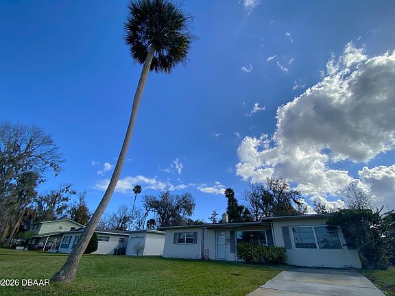 2nd image of 1113 Clearwater Rd