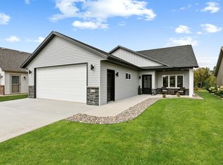 112 Serenity Ct, Avon, MN 56310