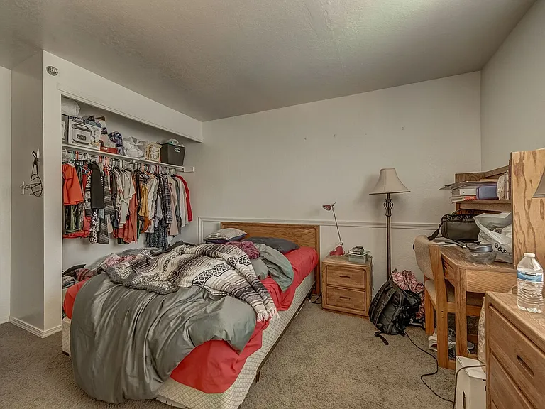 718 W 1720 N #324 — Photo 15