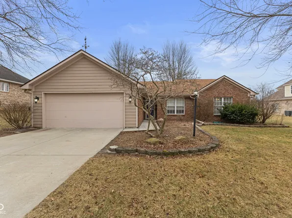 910 N Buck Creek Rd, Greenfield, IN 46140