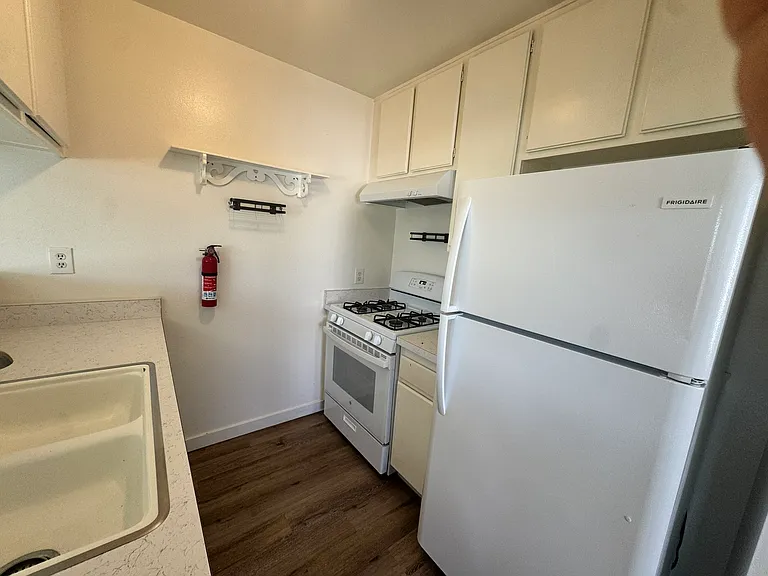 3120 Camellia Ct #C — Photo 9