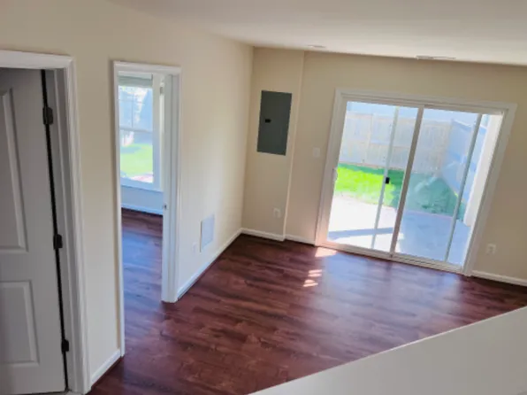 9035 Connor House Rd, Manassas, VA 20111