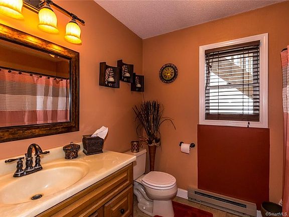 3rd image of 309 East St APT 15
