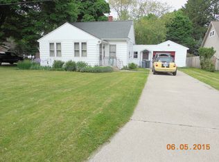 5076 Lake Harbor Rd, Muskegon, MI 49441