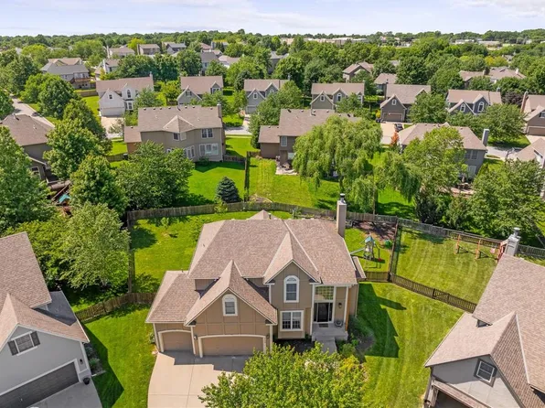 15428 S Alcan St, Olathe, KS 66062