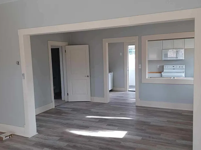 5455 N Montana Ave — Photo 10