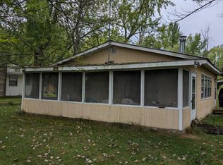 4233 Swan Lake Dr, Allegan, MI 49010