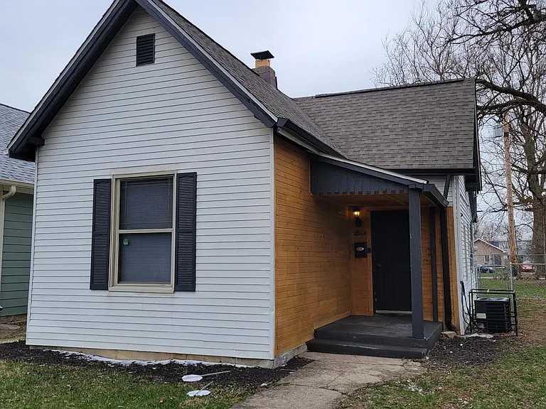 2209 N Arsenal Ave — Photo 7