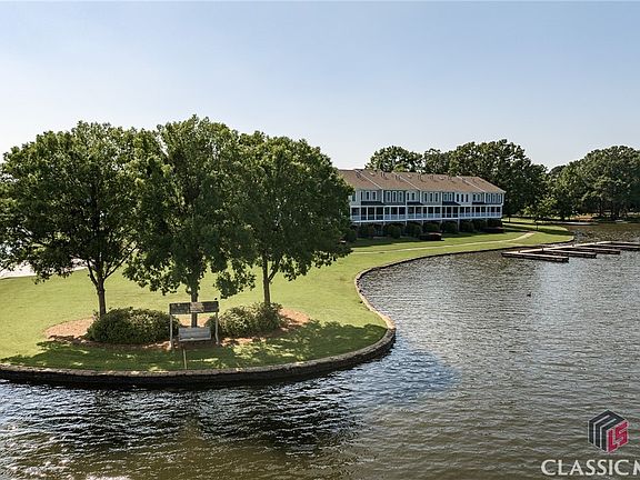 4th image of 175 Lakeview Drive #110