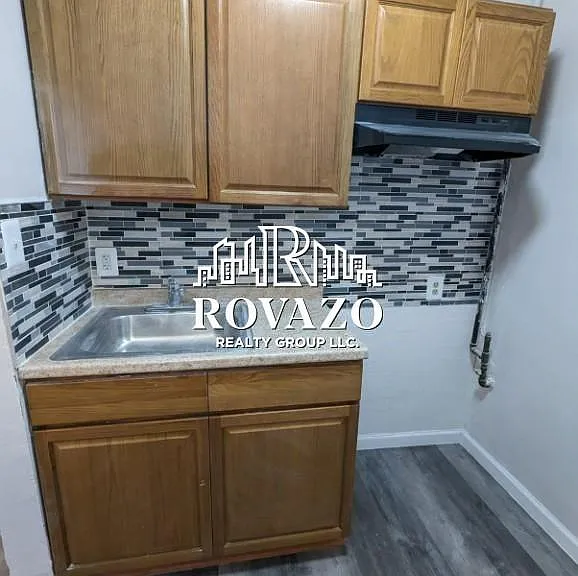 409 N 5th St #3B — Photo 1