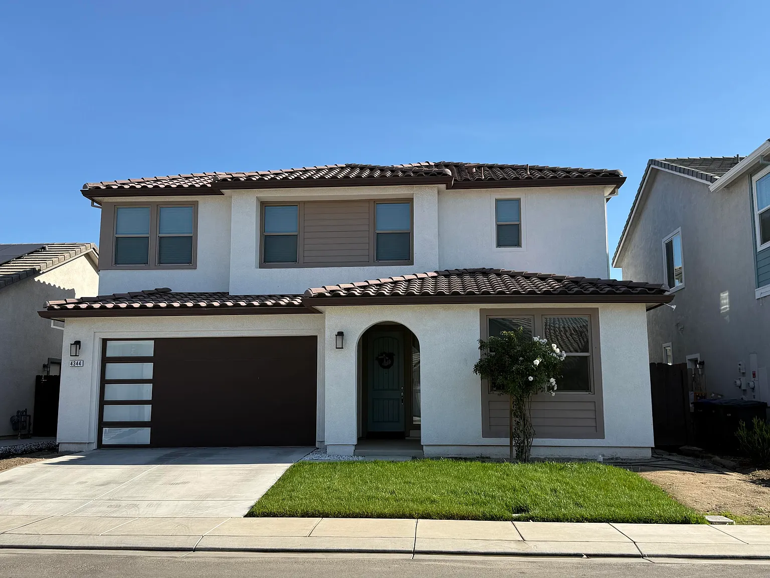 4344 Vanguard Drive photo 1