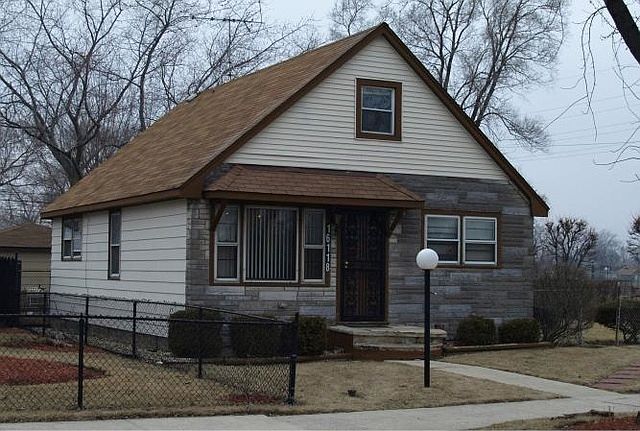 1st image of 16118 Woodbridge Ave