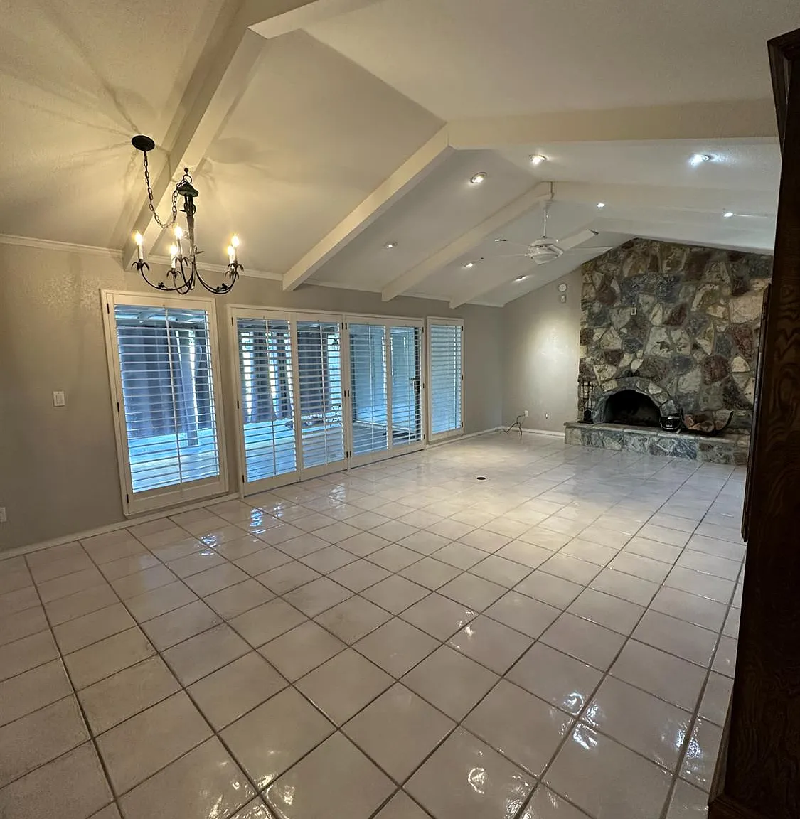 3 bed, 2254 sqft, $2,850 — Photo 4