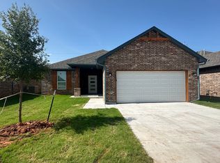 8229 NW 163rd Ter, Edmond, OK 73013
