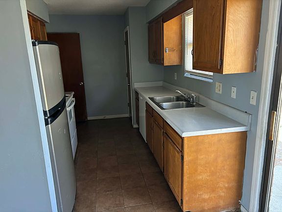 3rd image of 3782 NW Archer St APT 102