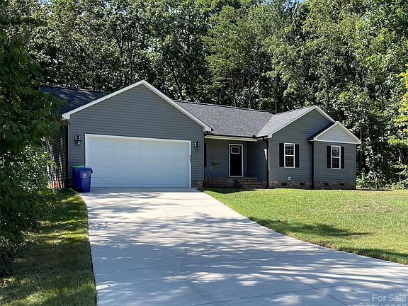 2nd image of 321 Sunny Hill Dr
