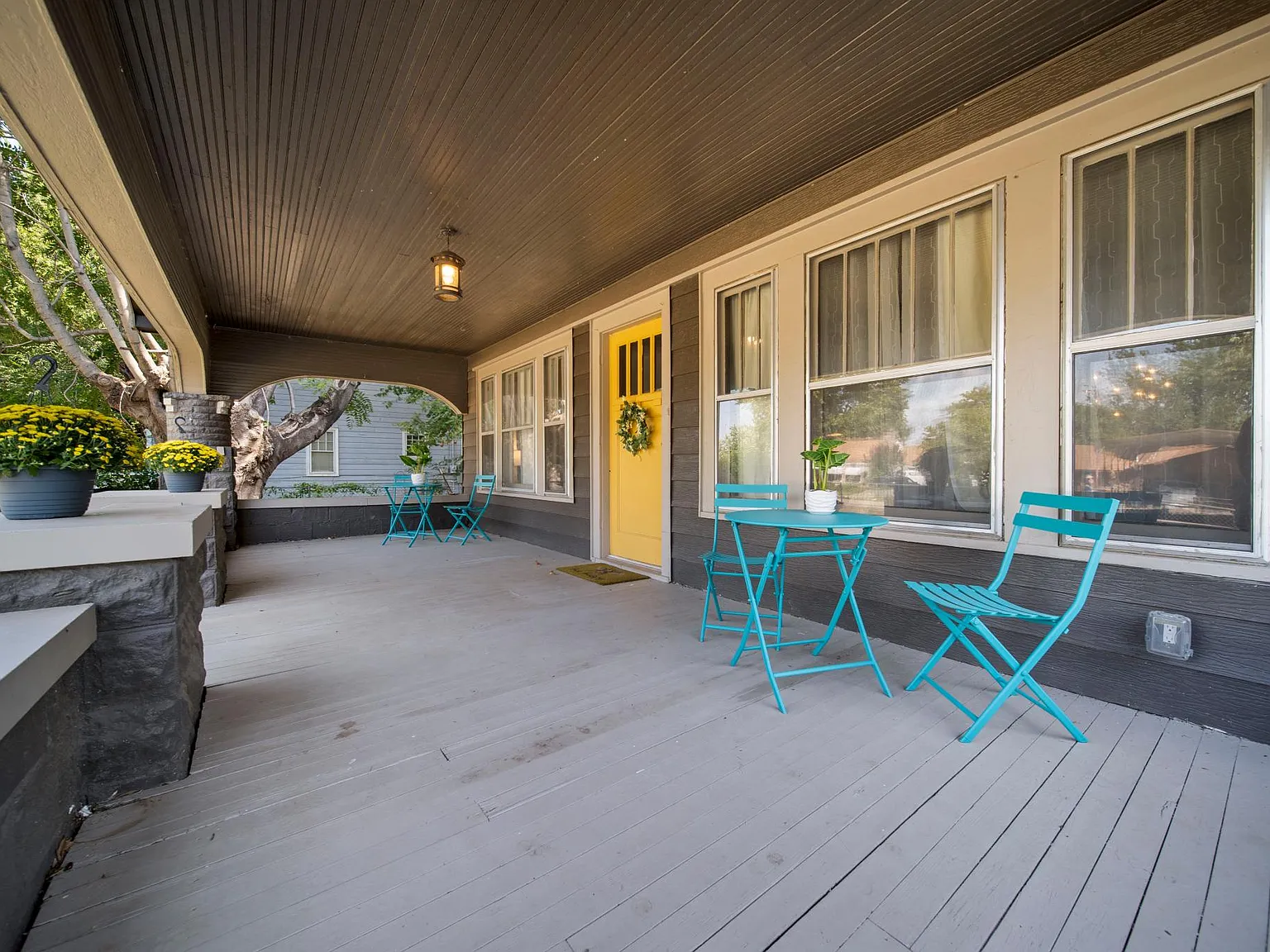 3 bed, 1.5 bath, 1545 sqft, $2,500 — Photo 2