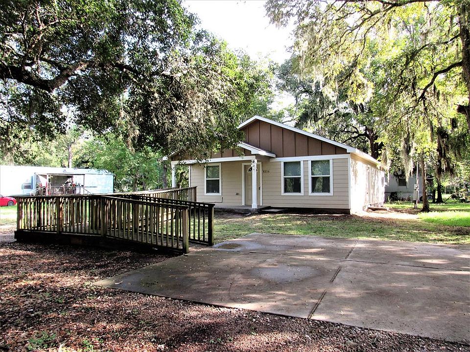 1st image of 3304 Pearl Dr