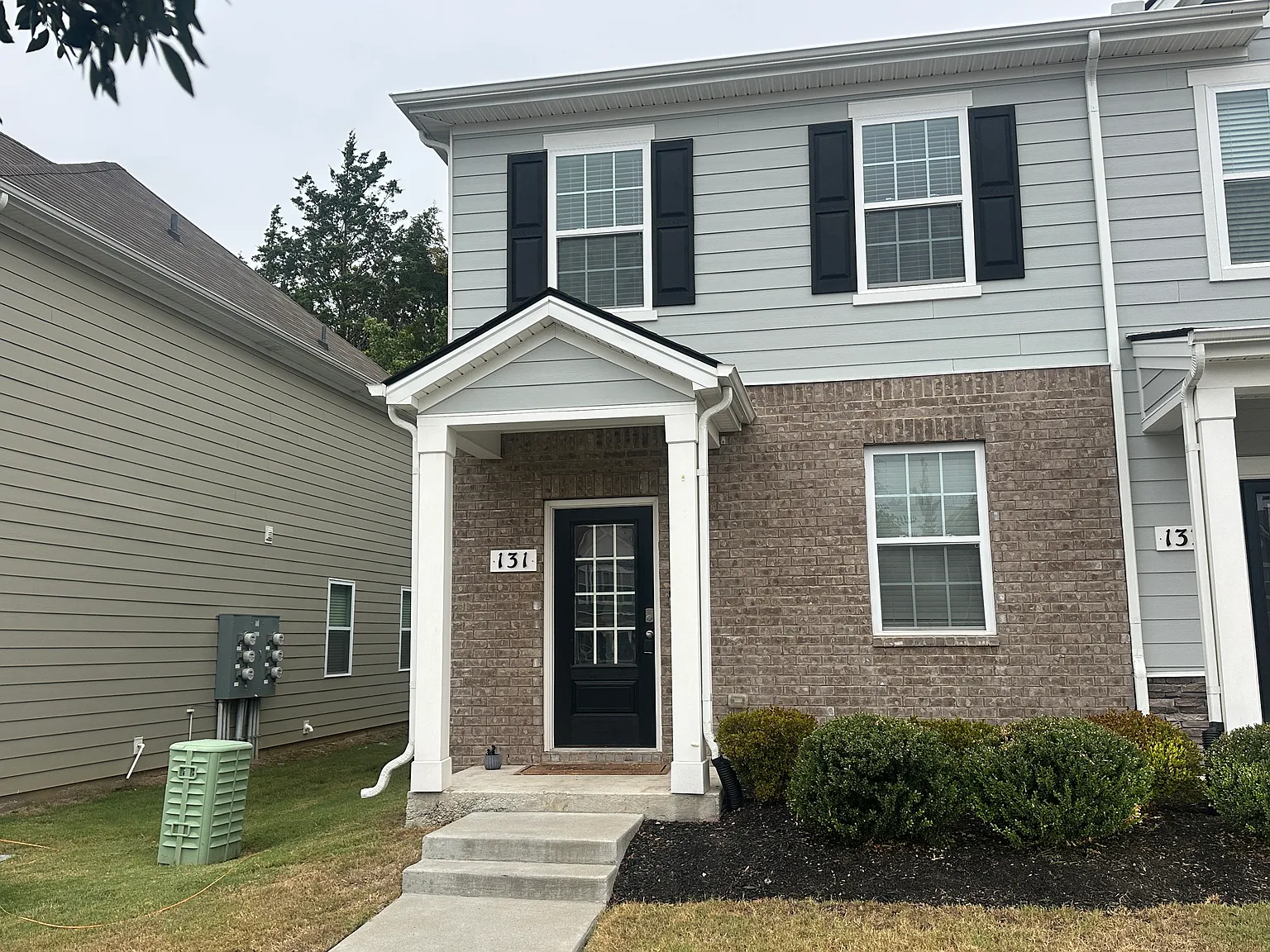 3 bed, 2.5 bath, 1363 sqft, $1,850 — Photo 1