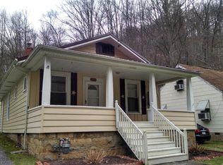 931 S Park Rd SE, Charleston, WV 25304