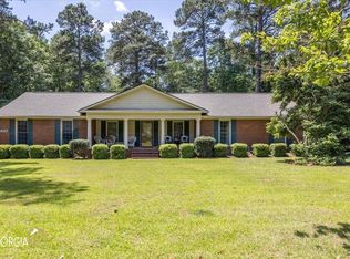 1023 N Davis Dr, Perry, GA 31069