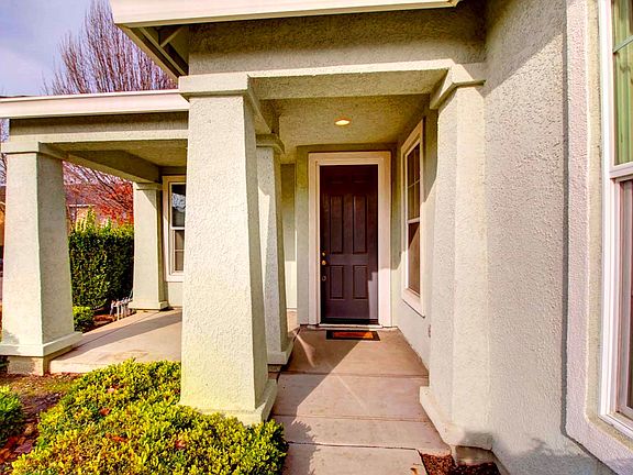2nd image of 1959 Dawnelle Way