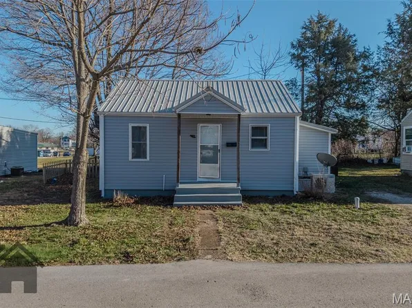 3 Hickory Ln, Lebanon, MO 65536