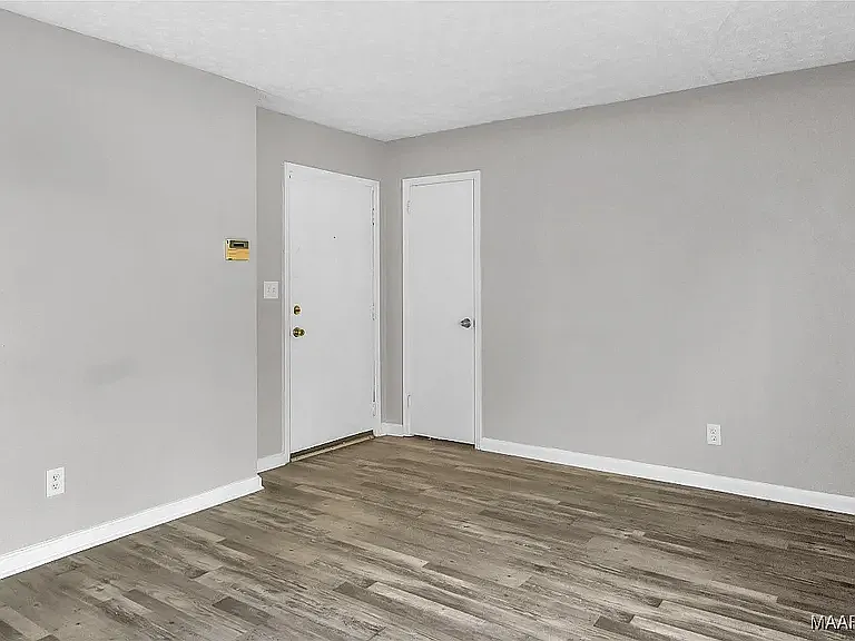 5321 Kevin Ct — Photo 8