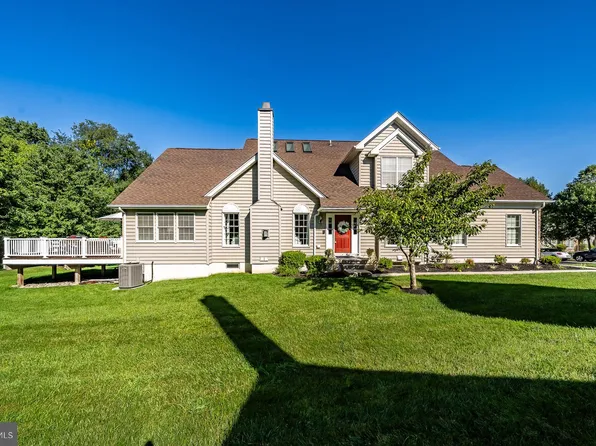 29 Sloan Rd, West Chester, PA 19382