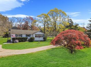 2 Oliver St, Wading River, NY 11792