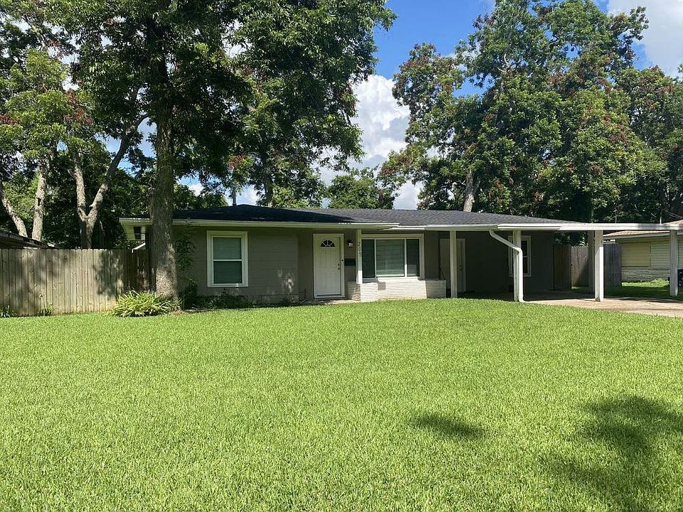 Front of house from road