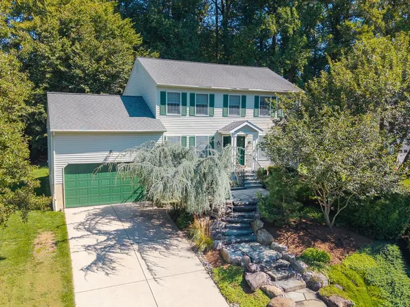 38 E Mill Station Dr, Newark, DE 19711