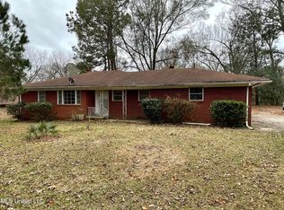 4402 Halls Ferry Rd, Vicksburg, MS 39180